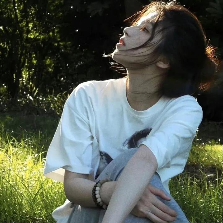 持摄影机的人
